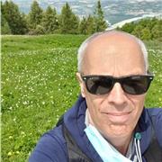 Ingegnere offre lezioni di matematica a studenti delle scuole medie superiori